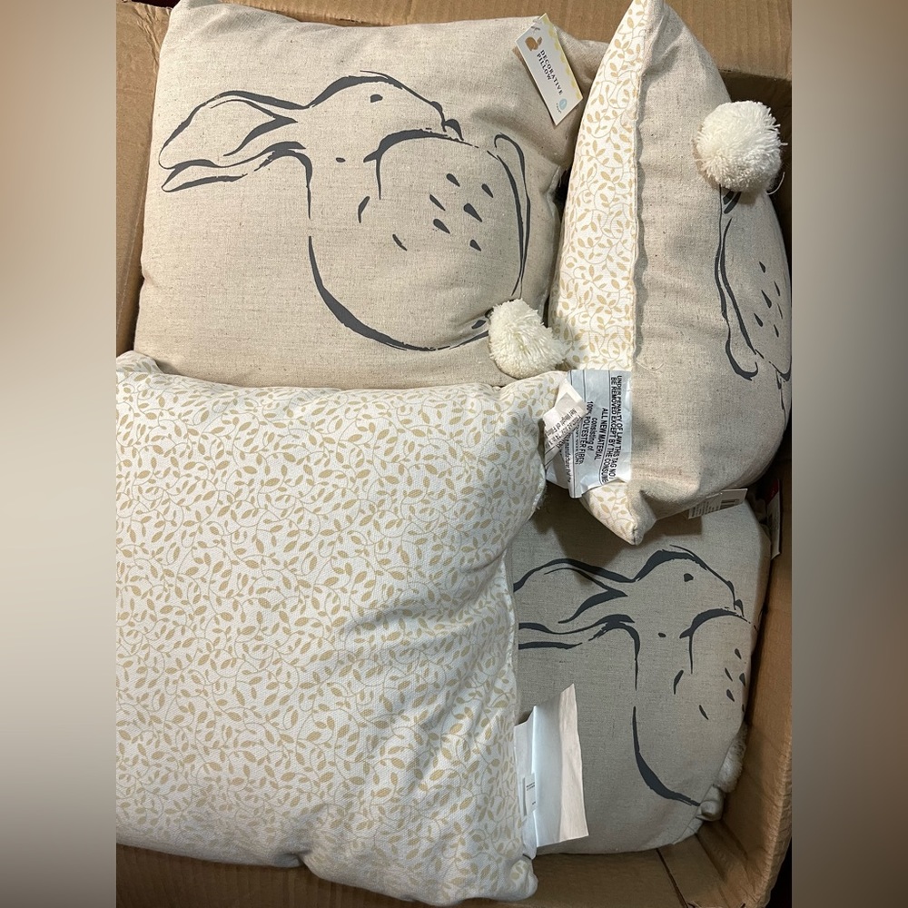 Accent pillow
